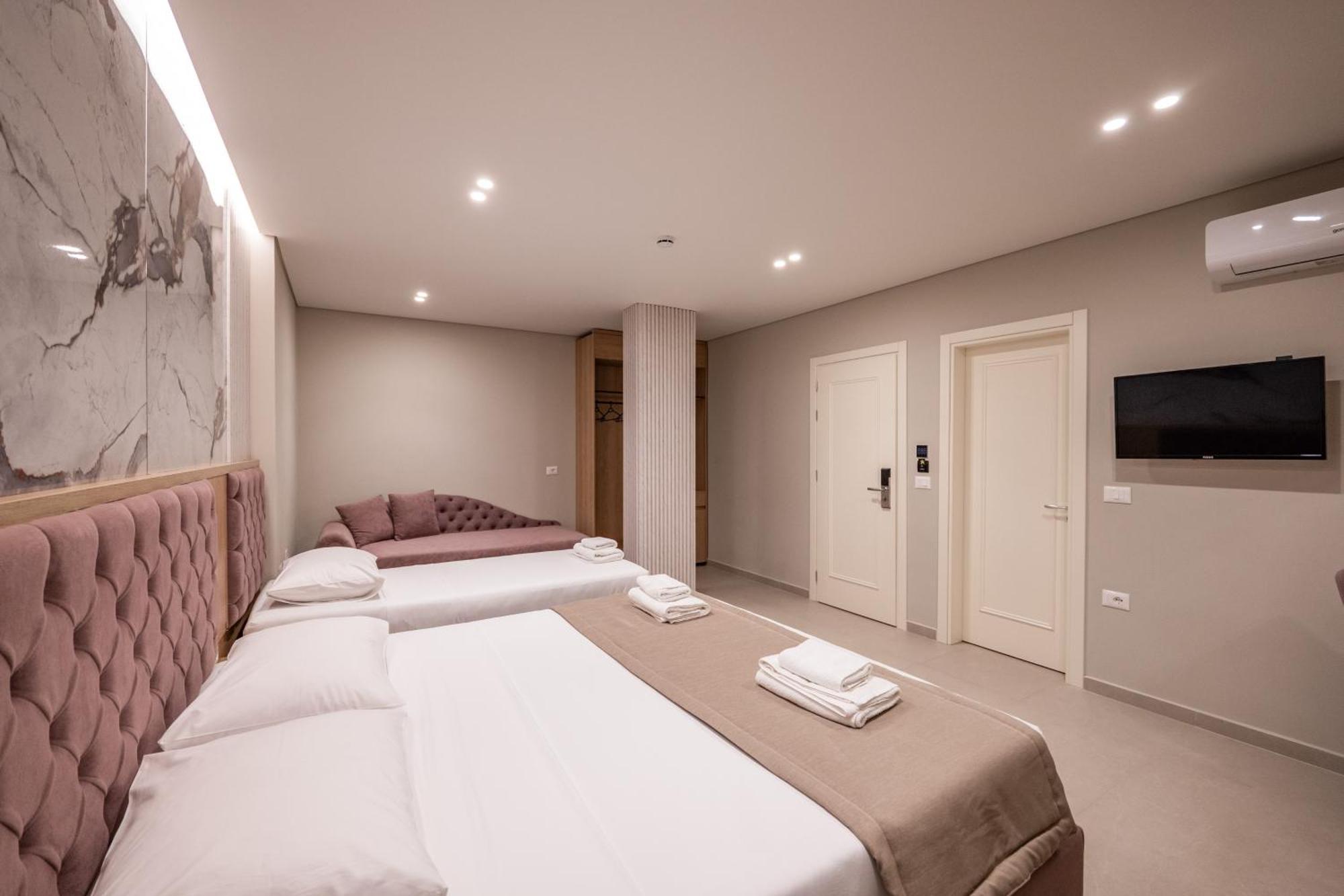 Koko Hotel Ksamil Ngoại thất bức ảnh